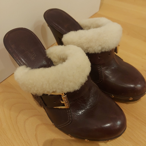 ❣️Ladies Michael kors Fairbanks Sherpa Lined Brown Heeled Mules (#371) - Picture 12 of 12